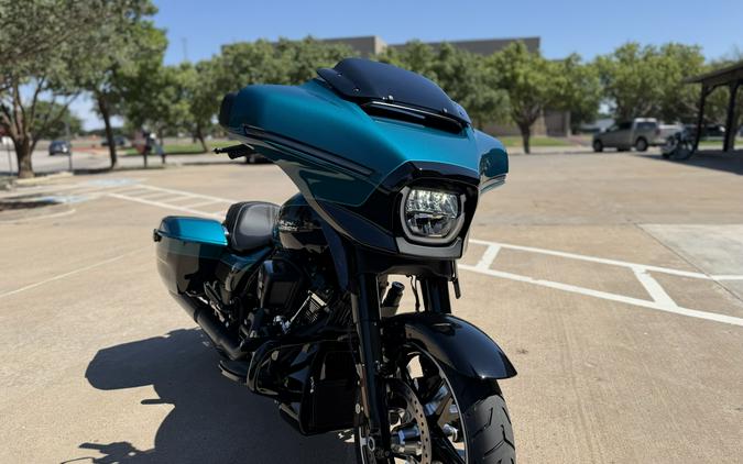 2026 Harley-Davidson® Street Glide® Teal Thunder / Vivid Black Black Trim