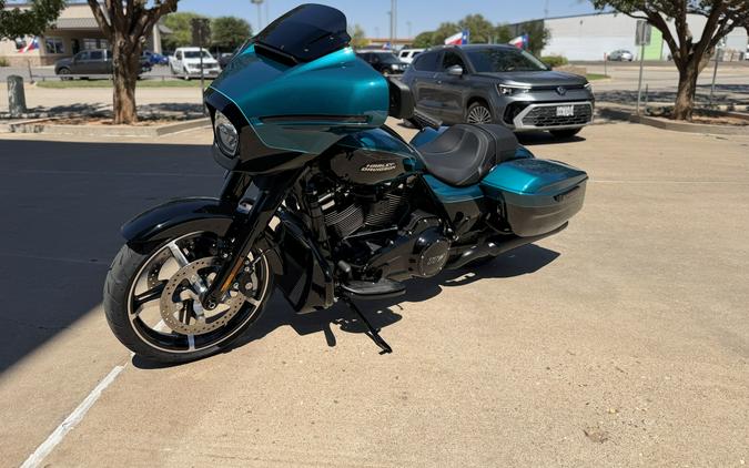 2026 Harley-Davidson® Street Glide® Teal Thunder / Vivid Black Black Trim