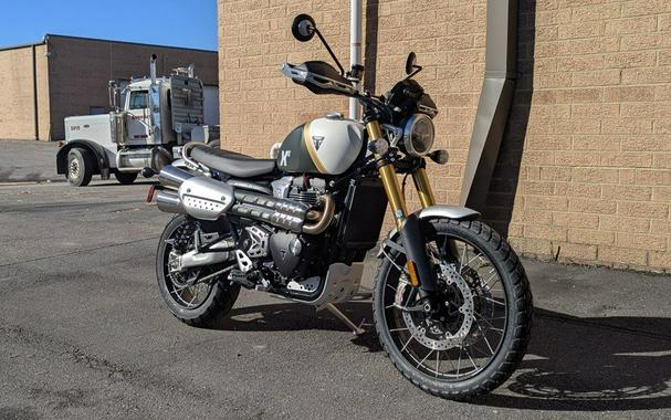 2026 Triumph Scrambler 1200 XE Matte khaki green