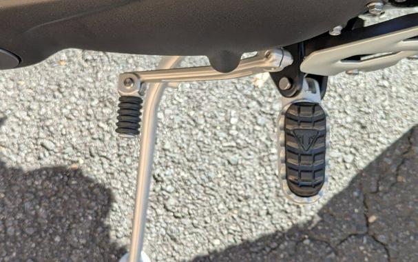 2026 Triumph Scrambler 1200 XE Matte khaki green