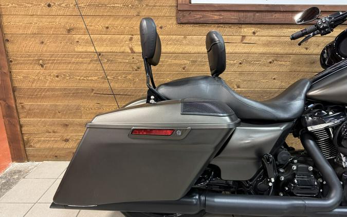 2020 Harley-Davidson® Street Glide® Special River Rock Gray Denim FLHXS