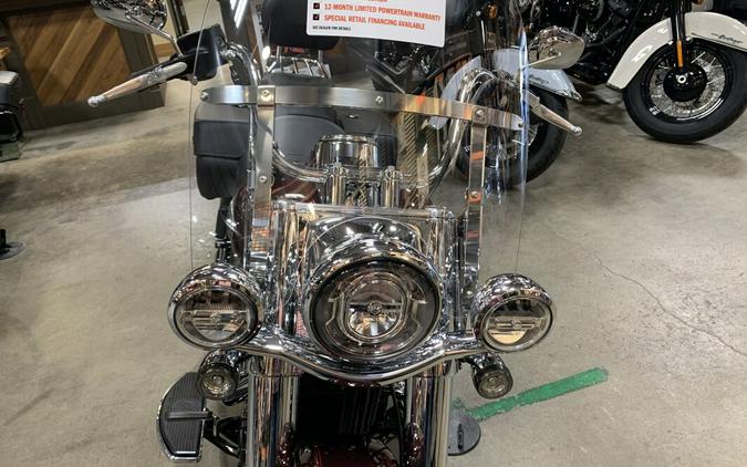 Harley-Davidson® Heritage Classic 114 2022 FLHCS Midnight Crimson (Chrome Finish w/Cast Wheels)