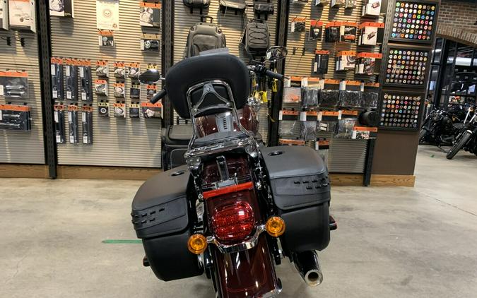 Harley-Davidson® Heritage Classic 114 2022 FLHCS Midnight Crimson (Chrome Finish w/Cast Wheels)
