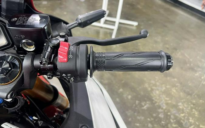 2026 Yamaha YZF-R3 70th Anniversary Edition