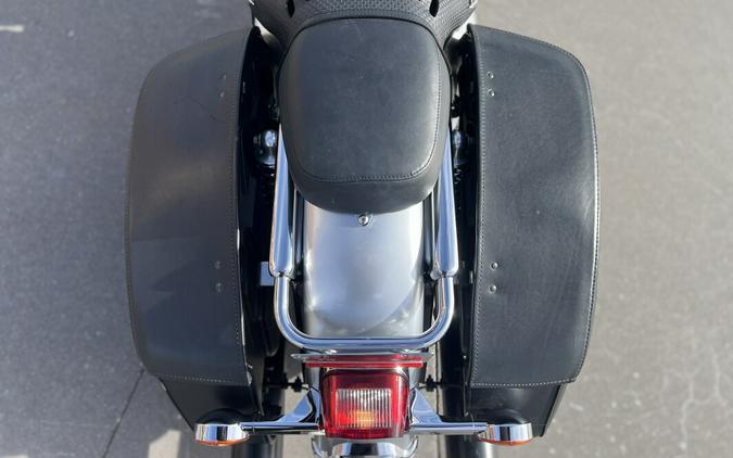 2003 Harley-Davidson® FLHRCI Road King® Classic SILVER