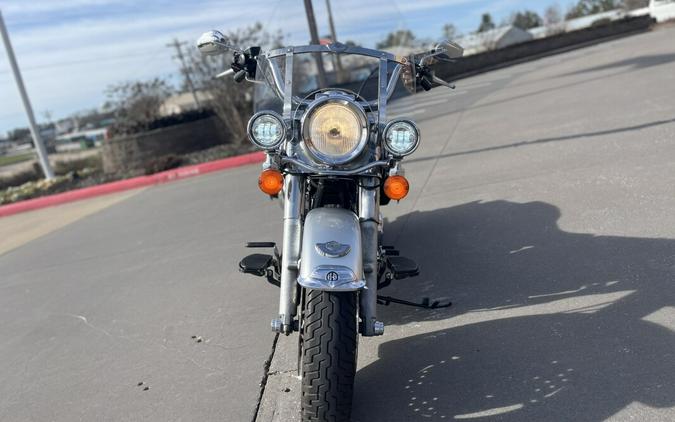2003 Harley-Davidson® FLHRCI Road King® Classic SILVER