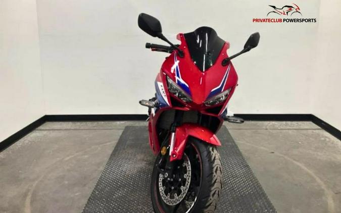 2025 Honda CBR650RAC E-Clutch