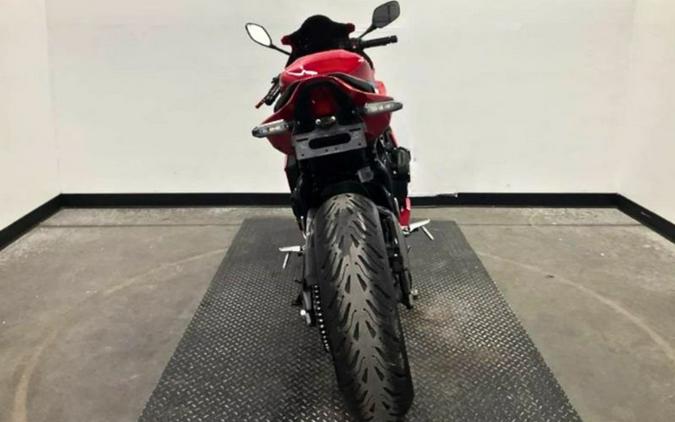 2025 Honda CBR650RAC E-Clutch