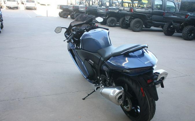 2027 Suzuki GSX1300RRZM7