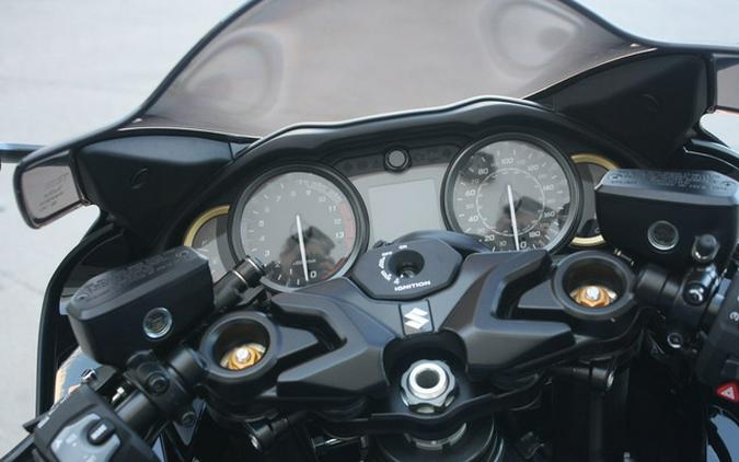 2027 Suzuki GSX1300RRZM7