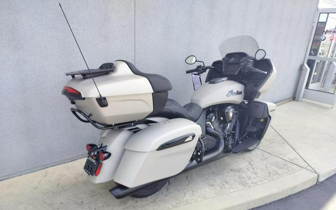 2023 Indian Motorcycle® Pursuit Dark Horse with Premium Package Silver Quartz Smoke