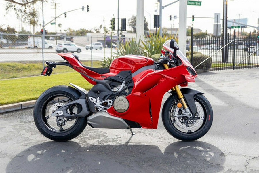 2025 Ducati Panigale V4 S