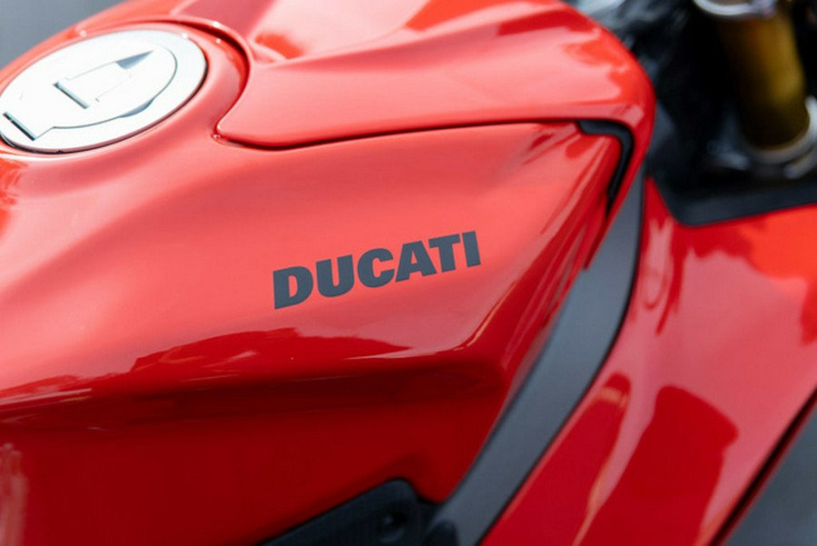 2025 Ducati Panigale V4 S