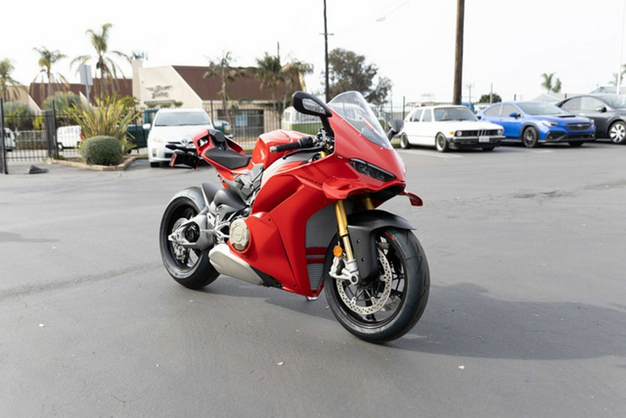 2025 Ducati Panigale V4 S
