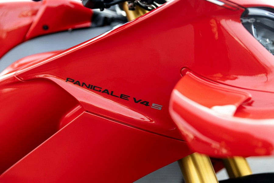 2025 Ducati Panigale V4 S