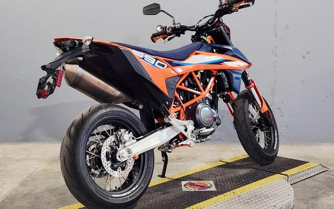 2023 KTM 690 SMC R