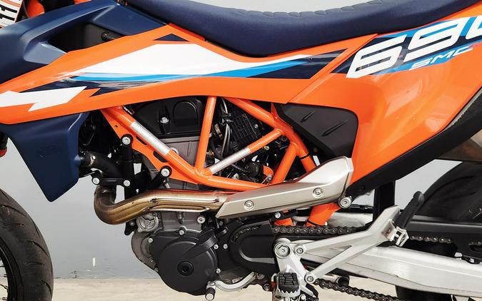 2023 KTM 690 SMC R