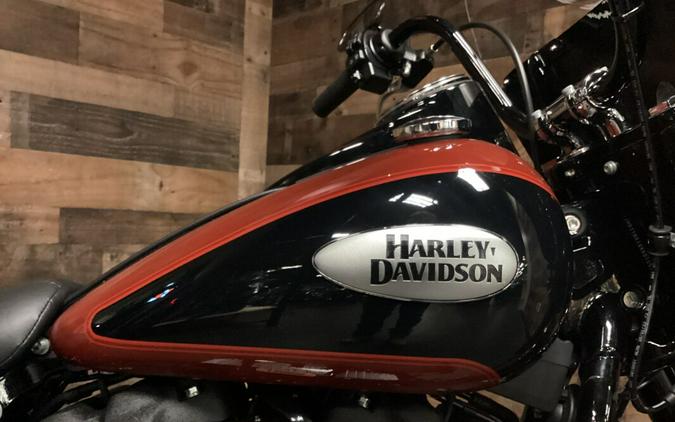 2024 Harley-Davidson Heritage Classic Red Rock / Vivid Black FLHCS