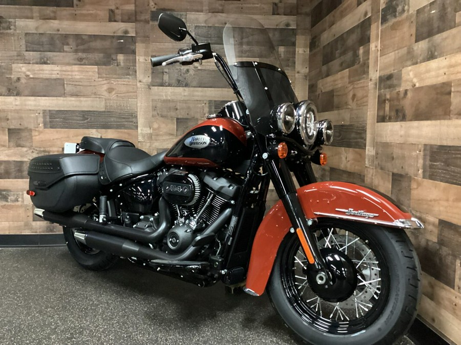 2024 Harley-Davidson Heritage Classic Red Rock / Vivid Black FLHCS