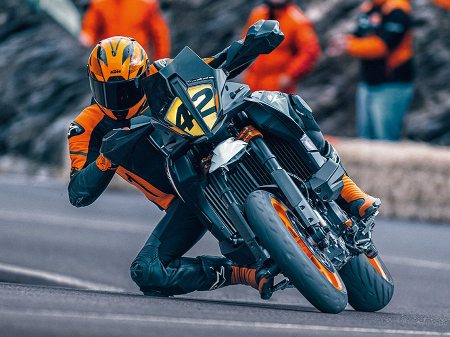 2024 KTM 890 SMT