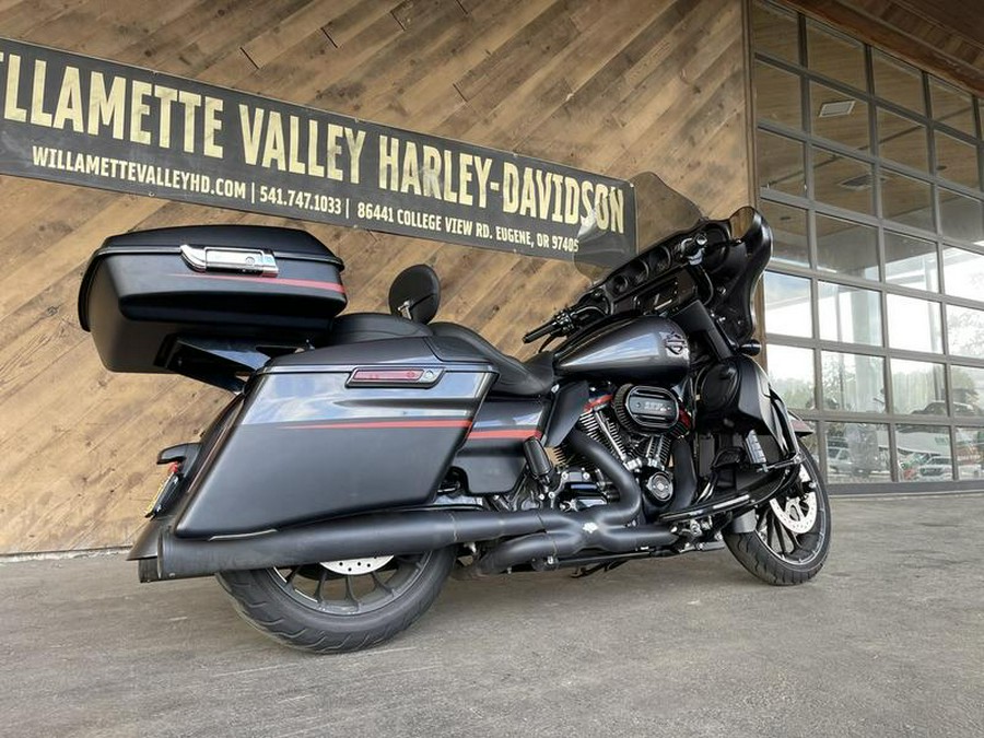 2018 Harley-Davidson® FLHXSE - CVO™ Street Glide®