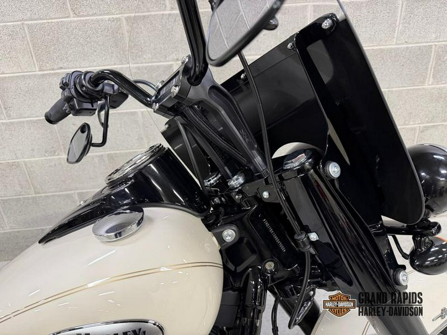 2022 Harley-Davidson® FLHCS - Heritage Classic 114