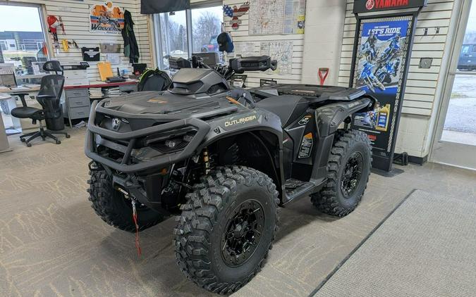 2026 Can-Am® Outlander Backcountry 1000R Multicam Dark Camo