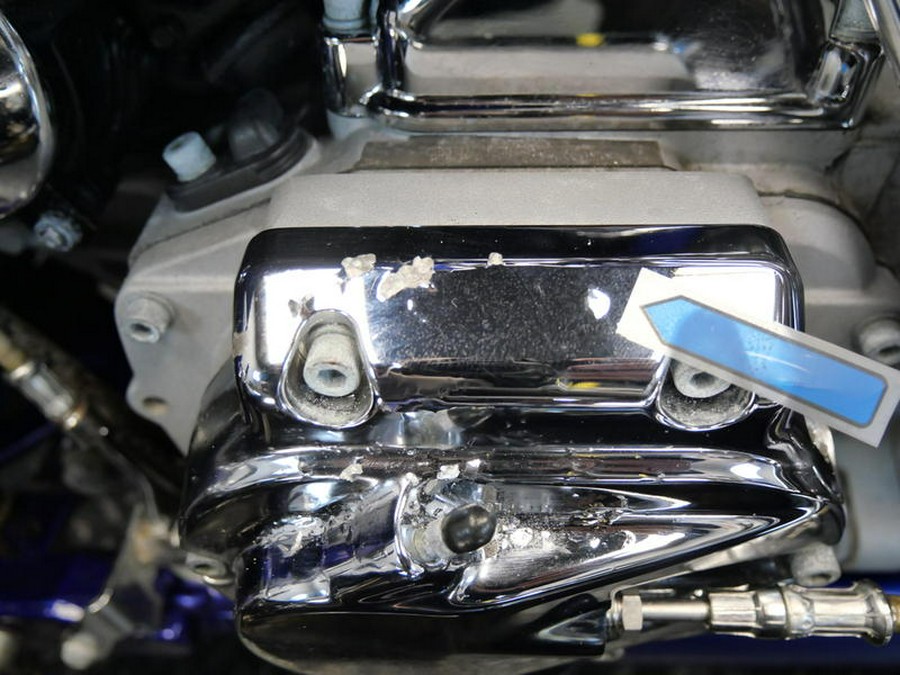 2004 Harley-Davidson® FXSTD - Screamin' Eagle Softail® Deuce CVO