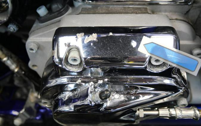 2004 Harley-Davidson® FXSTD - Screamin' Eagle Softail® Deuce CVO