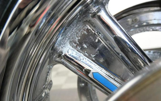 2004 Harley-Davidson® FXSTD - Screamin' Eagle Softail® Deuce CVO