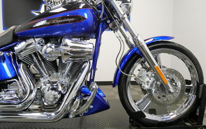 2004 Harley-Davidson® FXSTD - Screamin' Eagle Softail® Deuce CVO