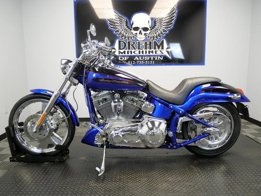 2004 Harley-Davidson® FXSTD - Screamin' Eagle Softail® Deuce CVO