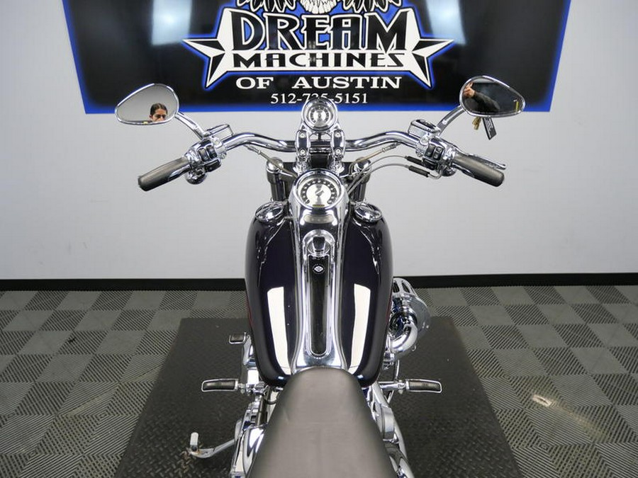 2004 Harley-Davidson® FXSTD - Screamin' Eagle Softail® Deuce CVO