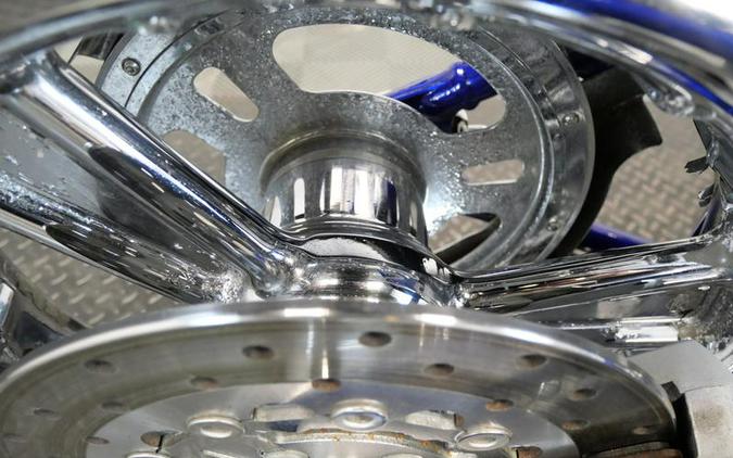 2004 Harley-Davidson® FXSTD - Screamin' Eagle Softail® Deuce CVO