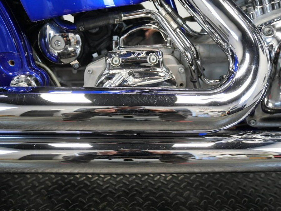 2004 Harley-Davidson® FXSTD - Screamin' Eagle Softail® Deuce CVO