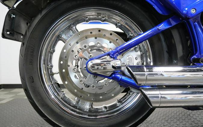 2004 Harley-Davidson® FXSTD - Screamin' Eagle Softail® Deuce CVO