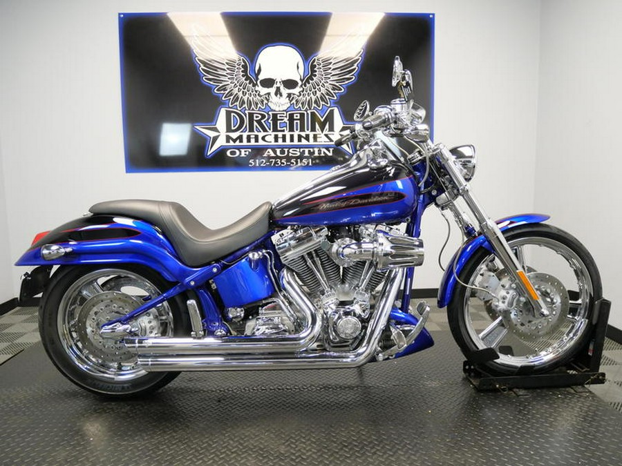 2004 Harley-Davidson® FXSTD - Screamin' Eagle Softail® Deuce CVO