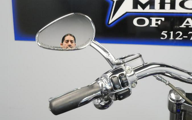 2004 Harley-Davidson® FXSTD - Screamin' Eagle Softail® Deuce CVO