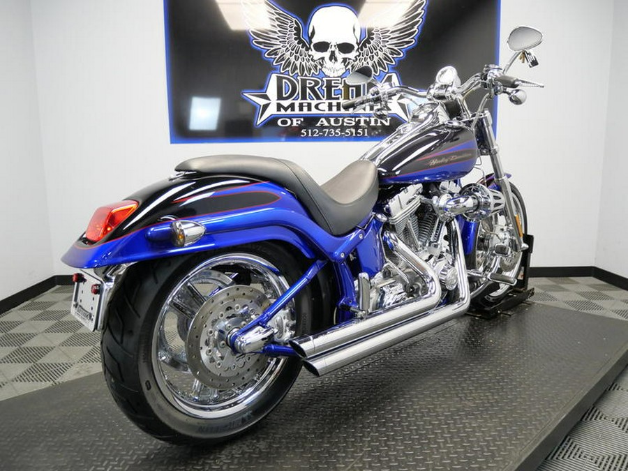 2004 Harley-Davidson® FXSTD - Screamin' Eagle Softail® Deuce CVO