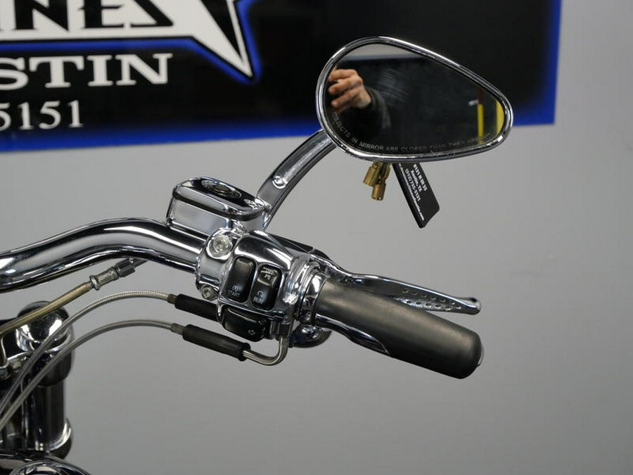 2004 Harley-Davidson® FXSTD - Screamin' Eagle Softail® Deuce CVO