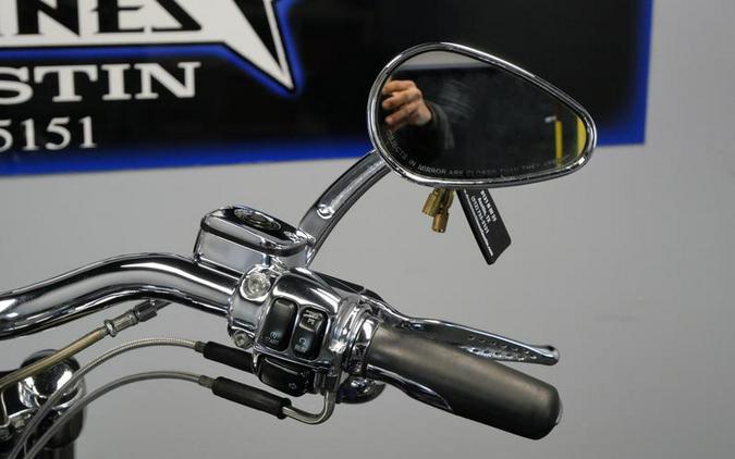 2004 Harley-Davidson® FXSTD - Screamin' Eagle Softail® Deuce CVO