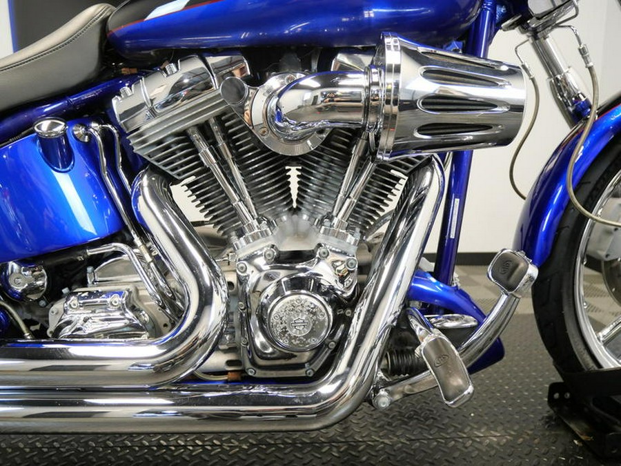 2004 Harley-Davidson® FXSTD - Screamin' Eagle Softail® Deuce CVO