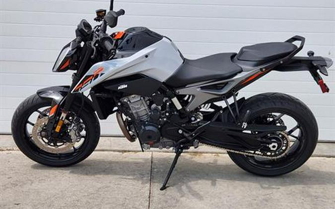 2024 KTM 790 Duke