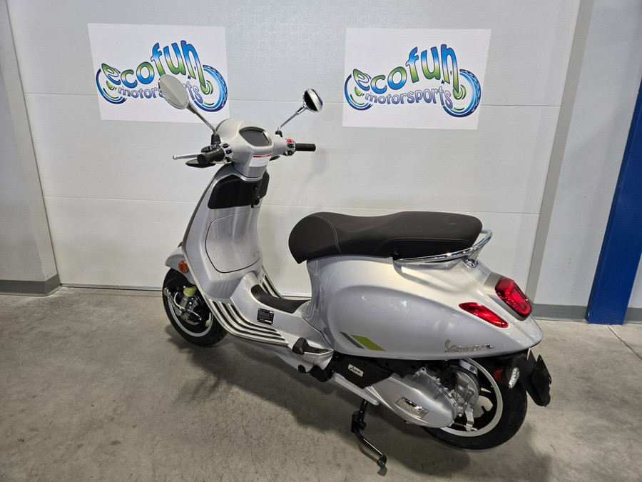 2025 Vespa Primavera 150 Tech