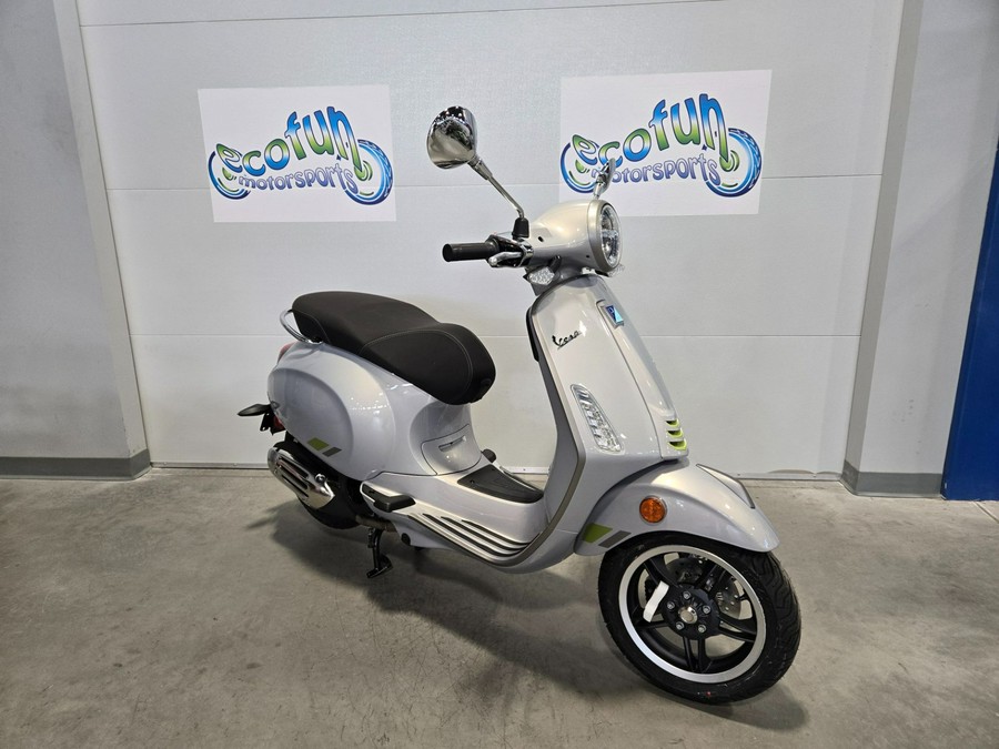 2025 Vespa Primavera 150 Tech
