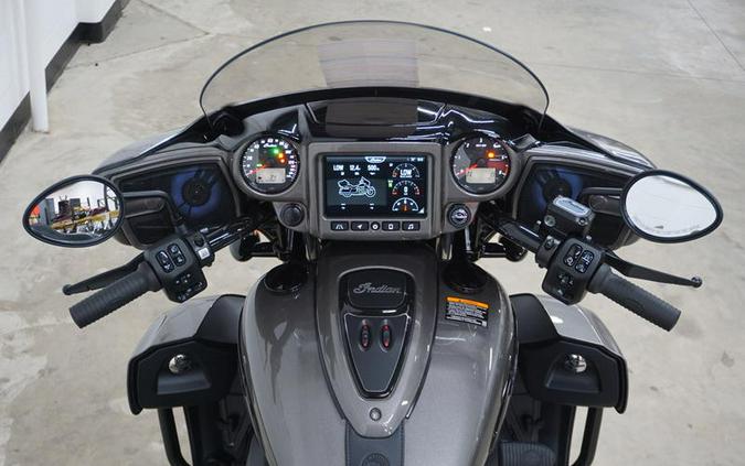 2025 Indian Motorcycle® Roadmaster® Dark Horse® w/Powerband Audio Heavy Metal