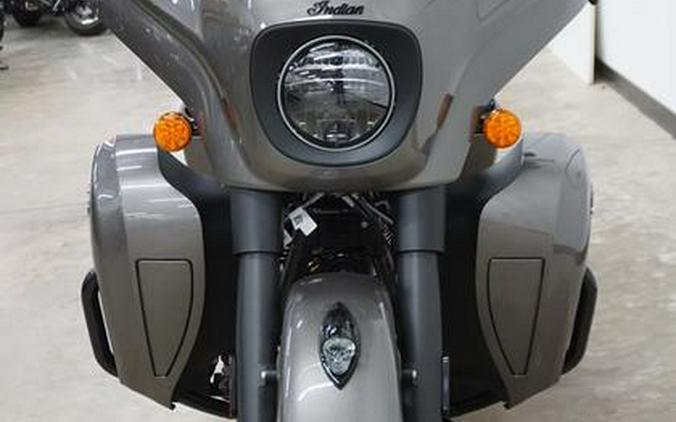 2025 Indian Motorcycle® Roadmaster® Dark Horse® w/Powerband Audio Heavy Metal