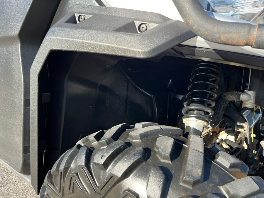 2019 Can-Am Defender XT™ CAB HD10