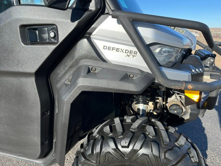 2019 Can-Am Defender XT™ CAB HD10