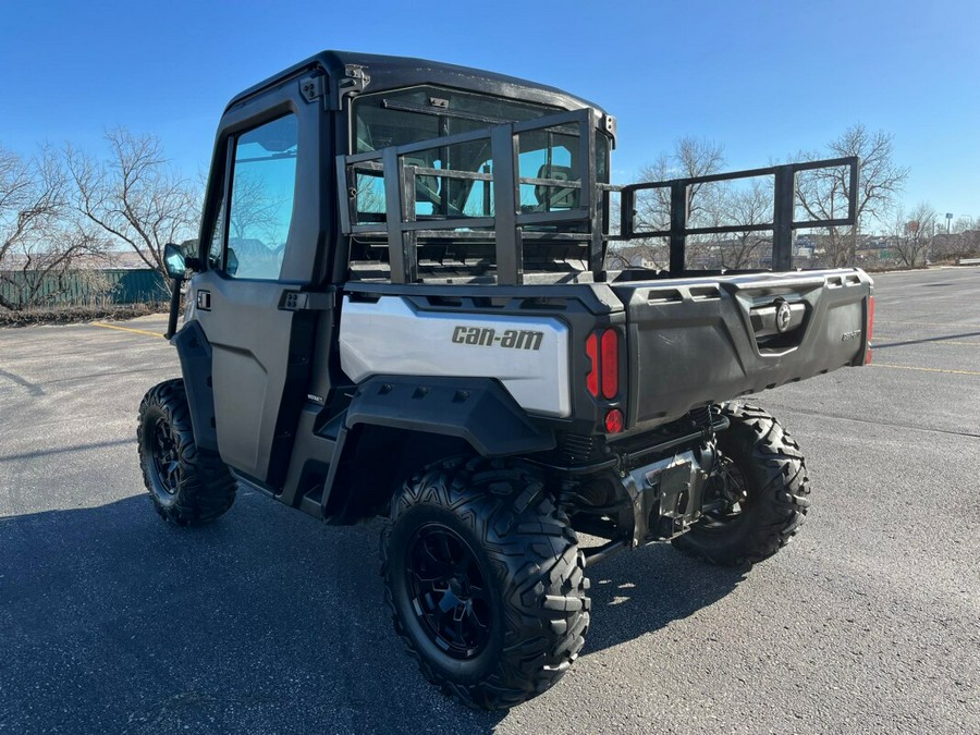 2019 Can-Am Defender XT™ CAB HD10